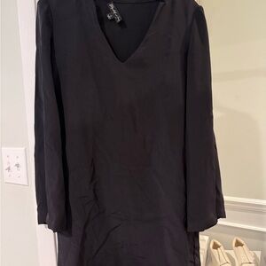 Elizabeth and James Black V-Neck Sheath Dress